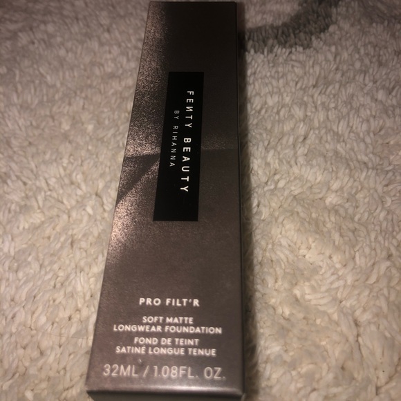 Fenty Beauty Other - fenty beauty pro filt’r soft matte foundation